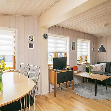 2 Person In Holiday home